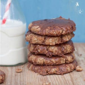 Healthy Coconut and Oat Chocolate Cookies