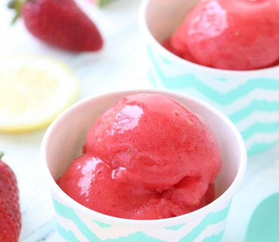 25 Healthy Treat Recipes for Babies, Toddlers and Kids. WATERMELON AND STRAWBERRY SORBET from Buona Papa. Healthy low sugar treats for babies, toddlers & kids. These healthy treat recipe for children will get them eating better in no time.Perfect from 6 months. These delicious baby treat recipe are easy to make and are soft for little hands.