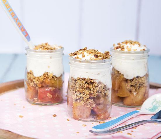 Baby Led Feeding- image of ginger and spice apple crumble jars recipe