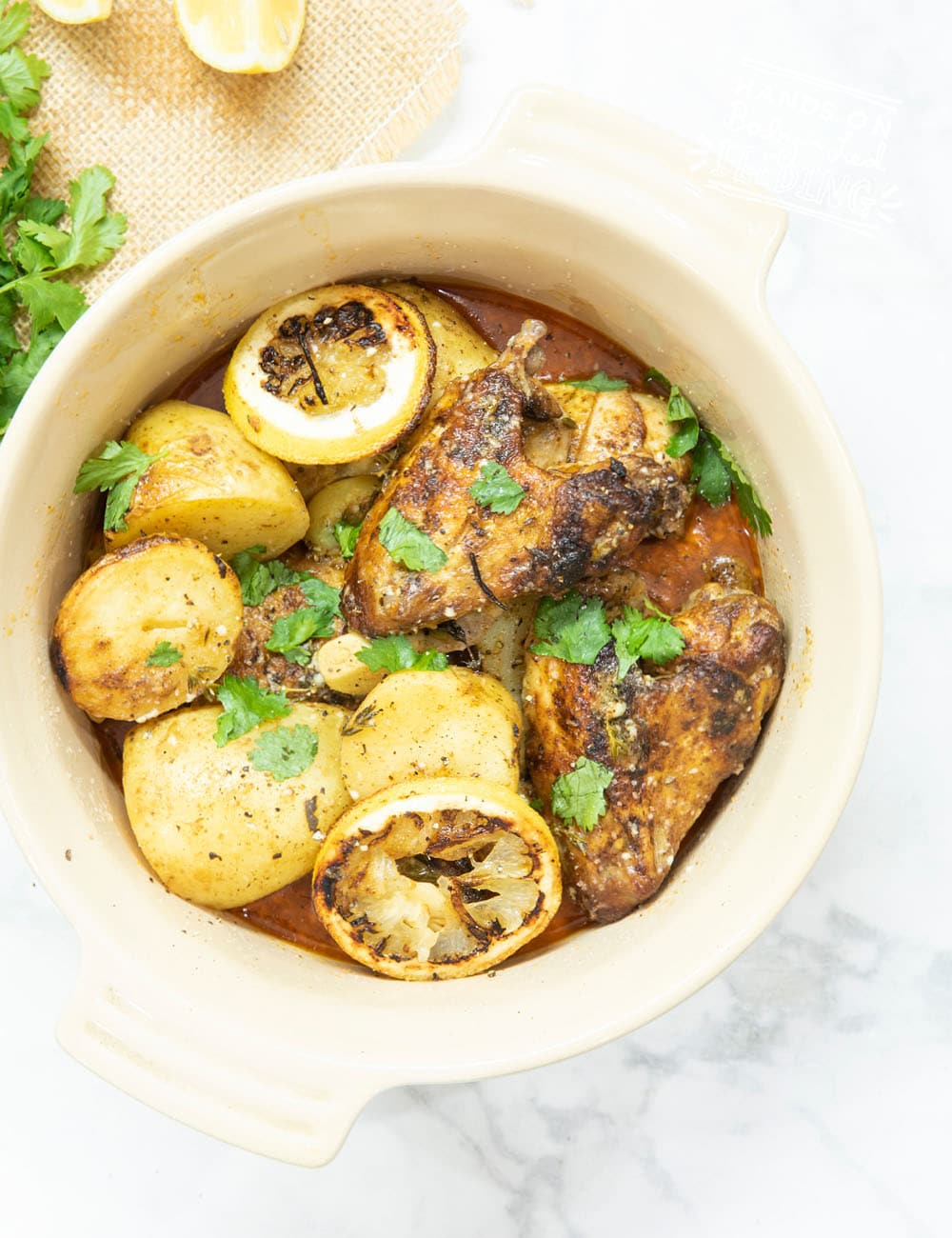 Baby Led Weaning Slow Cooker Chicken with Lemon & Garlic. Easy and healthy baby food for BLW crockpot recipe. Make ahead and feed the entire family! Dairy free and egg free. #babyledweaning #dairyfree #eggfree #slowcookerrecipe