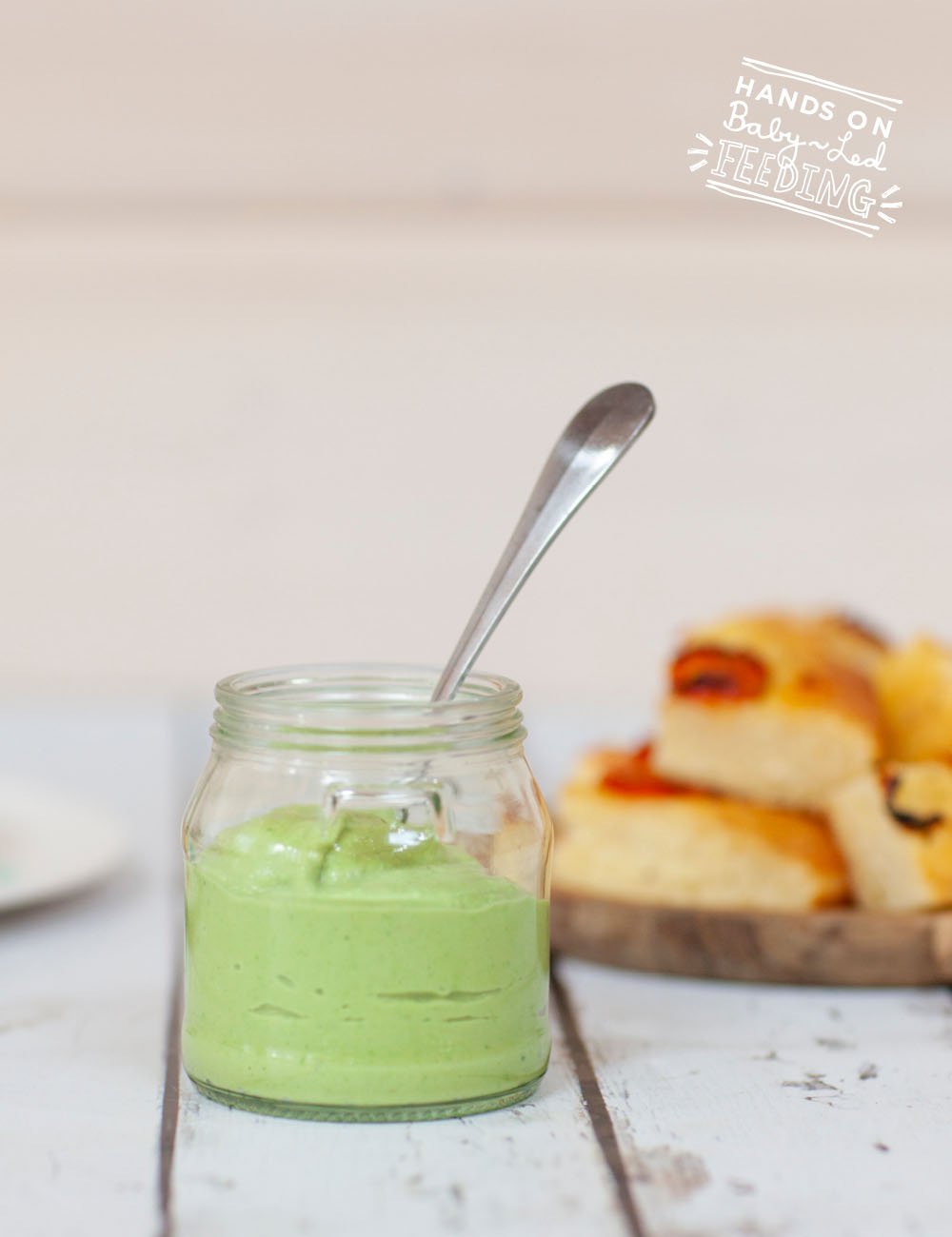 5 Minute Sweet Pea Hummus for Baby Led Weaning. A healthy hummus recipe, full of veggies! Hummus makes a super healthy dip for toddlers and babies! This fun savory snack for baby is vegan and dairy-free. #babyledweaning #babyledfeeding #hummus #vegan #dairyfree #eggfree #dipdip #healthysnacks #healthydips #healthyrecipe #cookingwithkids